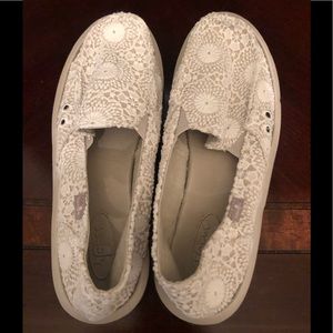 Sanuk Slip On Size 7